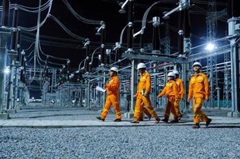 Trạm biến áp 500 kV Lào Cai được đóng điện đưa vào vận hành