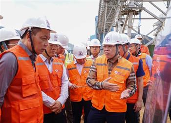 Chủ tịch Hội đồng thành viên EVN kiểm tra công trường Trung tâm Điện lực Quảng Trạch